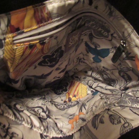 THESAK LADIES GENUINE LEATHER SHOULDER BAG. BLACK. 13 X 12 X 3 INCHES. - Picture 6 of 9